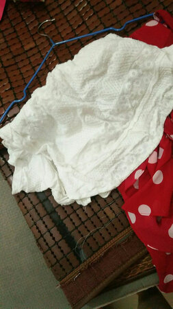 衣服还行吧很薄棉的洗了没多点了。