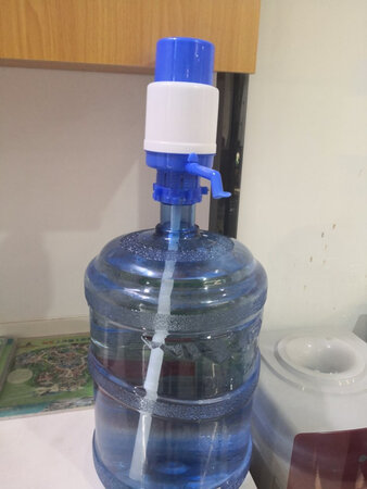 出水量大，简单安装，不错的压力器