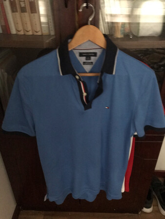 是正品，面料很好，外观颜值不错，搭配风格也很好，总体还满意。