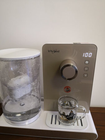 这款惠而浦饮水机真的好，美观大方还不站空间，而且非常好用，这个价格超值，赞！