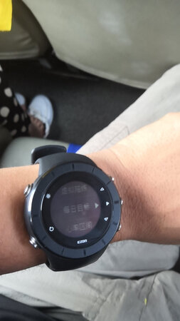 还不错吧就是缺少睡眠分析等