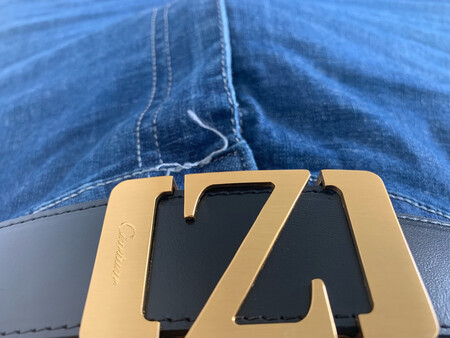 是正品，纯铜的，质量非常好，一分钱一分货啊