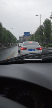 效果不是很好，防雨那个不得行，防雾的将就