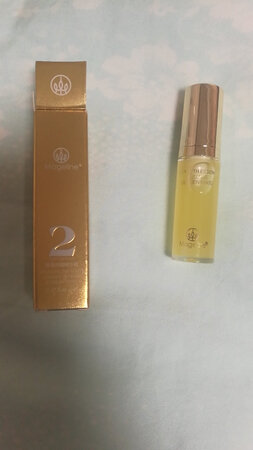宝贝已经收到了，用了好几年了，确实好，皮肤也变好了，同事都夸我变漂亮了。