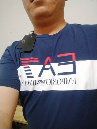 衣服质量很好，大小合适。穿起来比较舒服，材质很好！