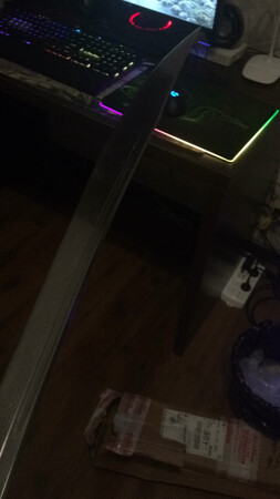 刀很有分量放家里顿时有安全感了