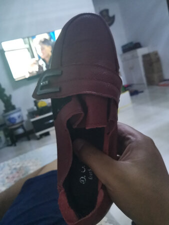 外观颜值：颜色与图片不符
