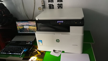 自己组装挺快的，打印出来的效果很好，不解的是怎么把a3和a4放在一起，省的来回换纸！