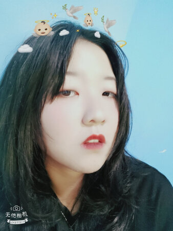 哑光的还不怎么拔干，颜色太爱了，擦完这个好多人都问我口红的色号