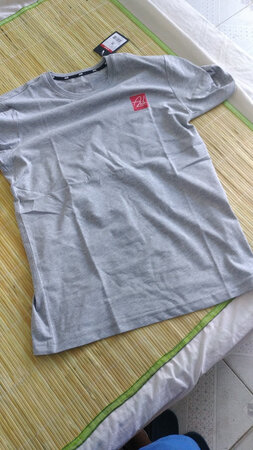 衣服质量很好，穿在身上透气舒服，喜欢的朋友可以放心购买，！！！！！！