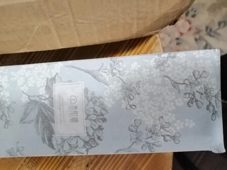 出现点小问题，但商家处理很及时，态度也很好，满意。
