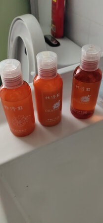 用过一段时间才来评价，感觉产品还可以，我一直用林清轩其它产品，这套是第一次用，一样适合我的皮肤，不错