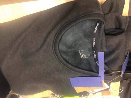 衣服收到了，质量很好保暖，穿着舒服，衣服收到了，质量很好保暖，穿着舒服，大小合适衣服收到了，质量很好保暖，穿着舒服，衣服收到了，质量很好保暖，穿着舒服，大小合适，喜欢的赶紧下手