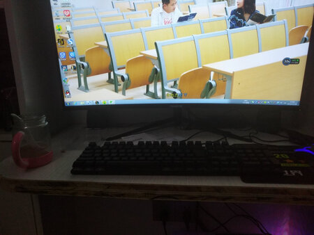 回来安装好，效果很不错，客服也很好。完美