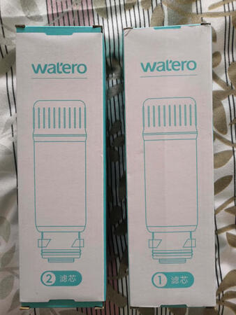 用这款净水器1年多了，质量不错！共4个滤芯，只有滤芯1和滤芯2每年需要更换，水喝起来有一丝甜，推荐！