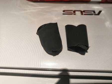三天坏了两个，第三个也有小洞了，真就是一次性用品。
