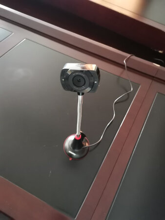 收音效果好，像素高，好像有微微的自动跟踪，物超所值