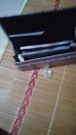 宝贝收到了，感觉还不错的，老婆挺喜欢的