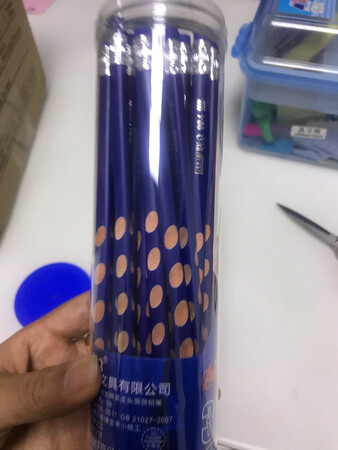 做工质感：好
颜值包装：高颜值
顺滑程度：顺手
手感：好
其他特色：物流快