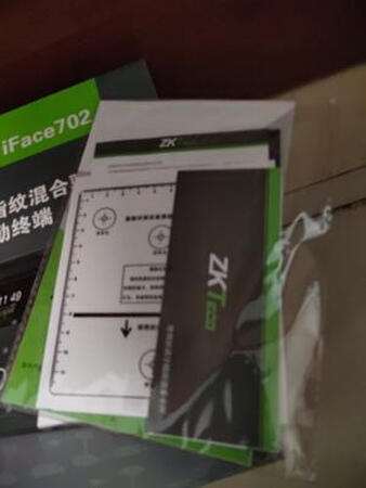 物流很快，和描述的一样好，安装方便，价格实惠，满意