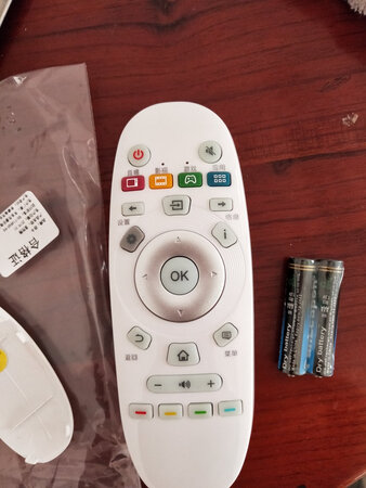 不用做其他调整，装上电池就可以用