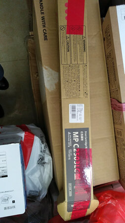 收到货了，还特意马上就打开看了下，各方面的质量都不错，包装也好好新新的，是我们要的类型，马上拿到机子里试试的，看了里面的粉粉也很足的，满满的一桶，诚实商家哟，不错不错的。这次的价格真的也是优惠很大的，用完了再来购买，如果再次购买来的质量都可以的话，以后就长期关注你们家就长期再你们家购买咯！