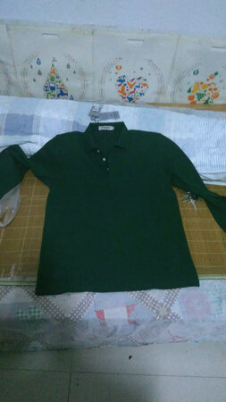 衣服质量很好，颜色没有色差，商家服务态度很好，物流也很快，