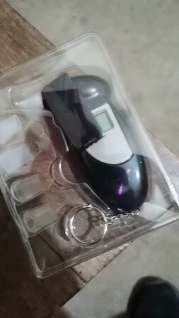 还不错，东西灵敏度还是比较好的，喝了一听啤酒就测出0.8，就是目前无法确定精确度。