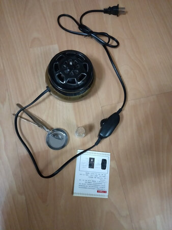 好精致啊，好漂亮，还送了小礼品，马上就试用了，一个字，好???
