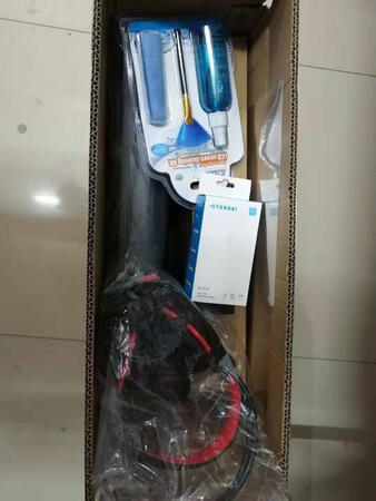 开机速度快，外观漂亮，显示清晰，颜色鲜艳饱满。