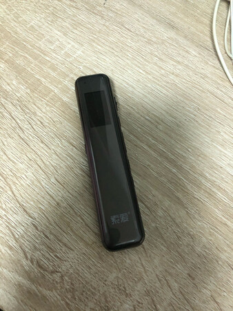 小巧轻便，音质还不错，很清楚。