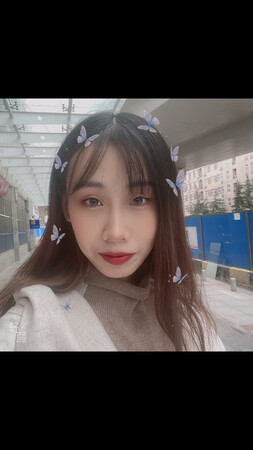 很喜欢一件妮子，真的好好看，快入手吧，冷一点也好穿，今年买的最喜欢的一件！