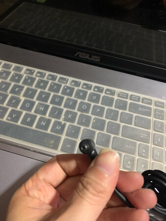 很好   只是和我的笔记本不匹配小了