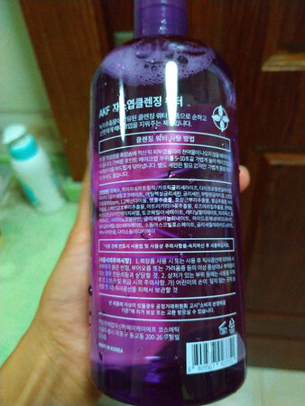 这款卸妆水还可以，挺温和的不刺激皮肤，容量不小，价格实惠