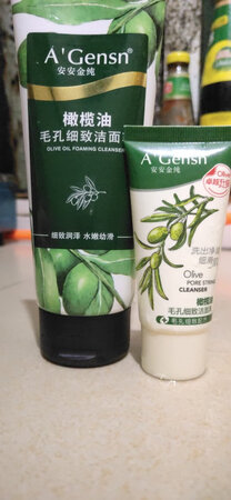 买的商品跟发货给我不一样的货，第一次在京东买感觉被骗了一样。我要的就是小支包装那种，给我寄的这种，难过