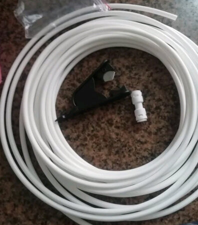 安装简单便捷，做工柔韧性感强，运输速度，小配件解决大问题，值得推荐点赞