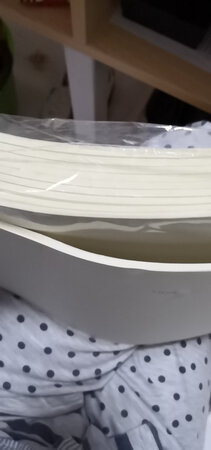 挺多的，然后感觉不是很厚，就每一张纸，颜色还不错(´∀｀*)反正是用来打草稿的，还是不错的
