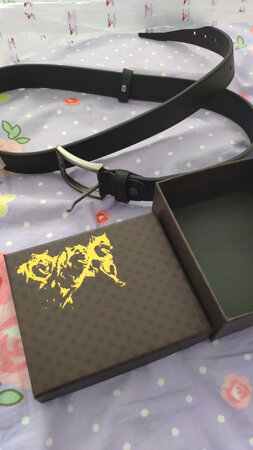 腰带做工很好，皮带很软，长度够用，还送了打眼工具，非常好用。