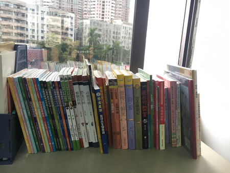 买给学生们的，希望他们可以好好学习天天向上