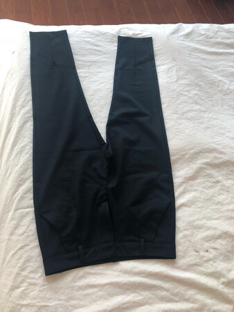 裤型很好，面料舒服，很喜欢很满意