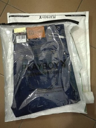 裤子柔软，大小合适，尺码合适，一直买的都是这家的牛仔裤，性价比高，值得购买！