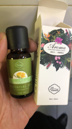 第一次购买，味道很好闻，也不刺鼻强烈推荐