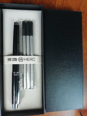 做工质感：不错
颜值包装：不错
顺滑程度：不错
手感：不错
字迹粗细：正好