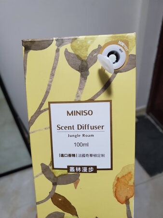 完美 盒子上有个试闻孔 比别家香薰用心多了 以后还会再买希望越做越精致