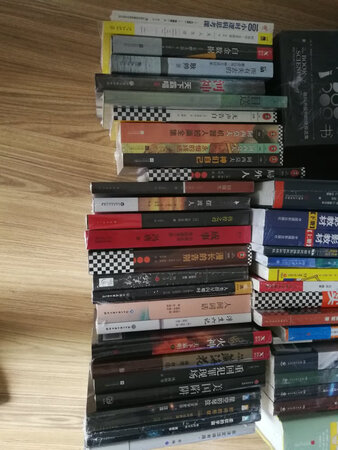 买书是为了阅读，一次买这么多书，最大的问题是如何保持性的阅读下去。。