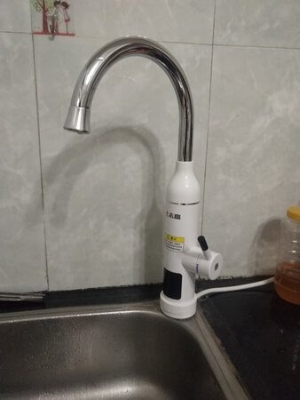 外形外观：还可以
加热速度：水流越小越热
耗能情况：还不知道