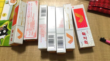 东西不错，价格也便宜，送货的速度非常快，值得购买的产品。还有就是送货的，小哥服务态度非常的好。