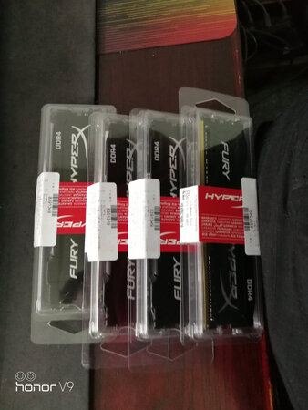 听说写评可以得京豆，那就写几个字，购过好几块电池，全是绿巨