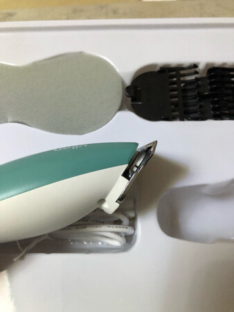 总体感觉不错，刀头设计合理比较贴合宝宝的小脑袋，刀头刀片也比较锋利，配件齐全，有刷碎头发的海绵，防止碎头发弄身上的批布，各种规格尺寸长度的刀头保护头，包装简单实用，京东物流在大促期间也能保障极速配送这歌不错点个赞！