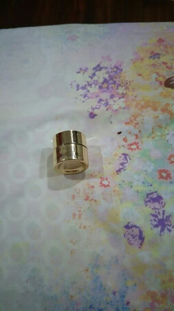 瓶子挺精致，还没用，希望有效果，正装的挺贵